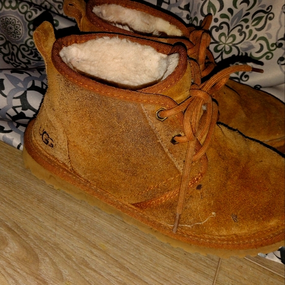 UGG booties size 5 - Picture 2 of 5